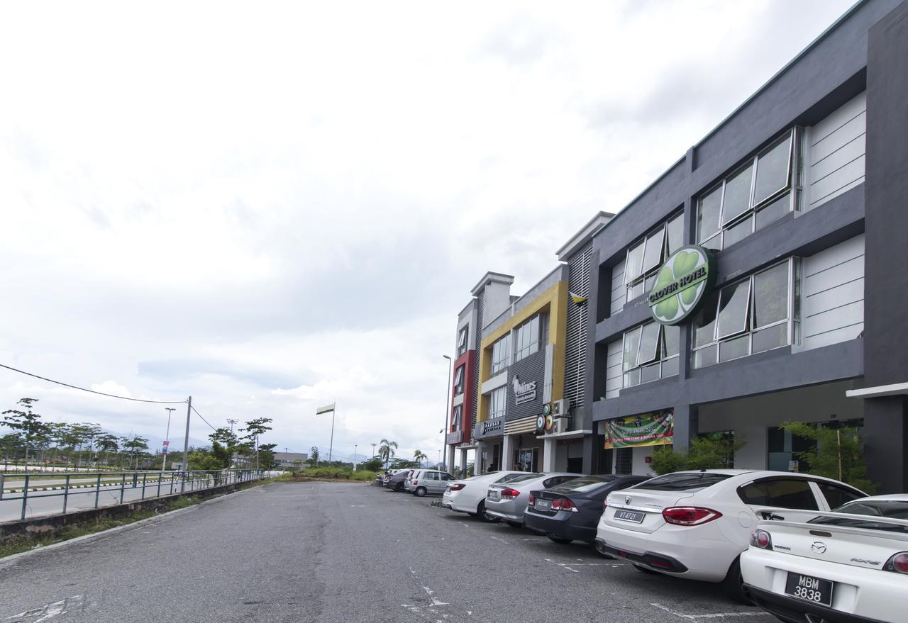 Clover Hotel Ipoh Exteriör bild